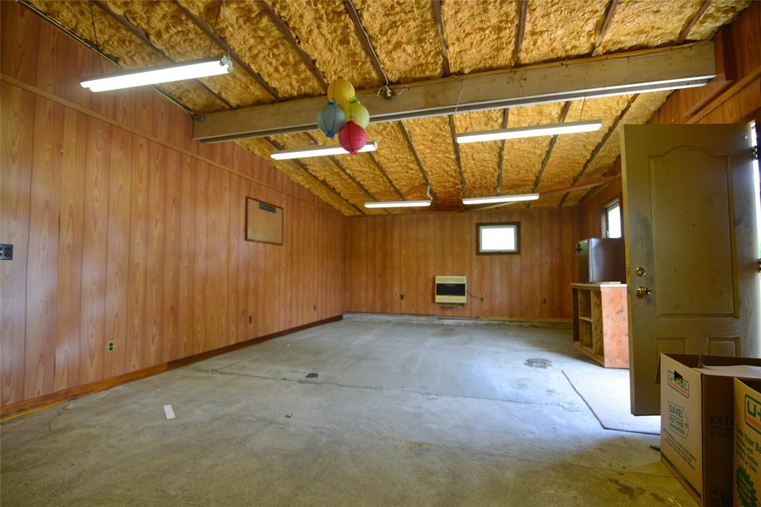 1023 Old Stafford Road Tiverton, RI 02878 - Photo 8 of 23