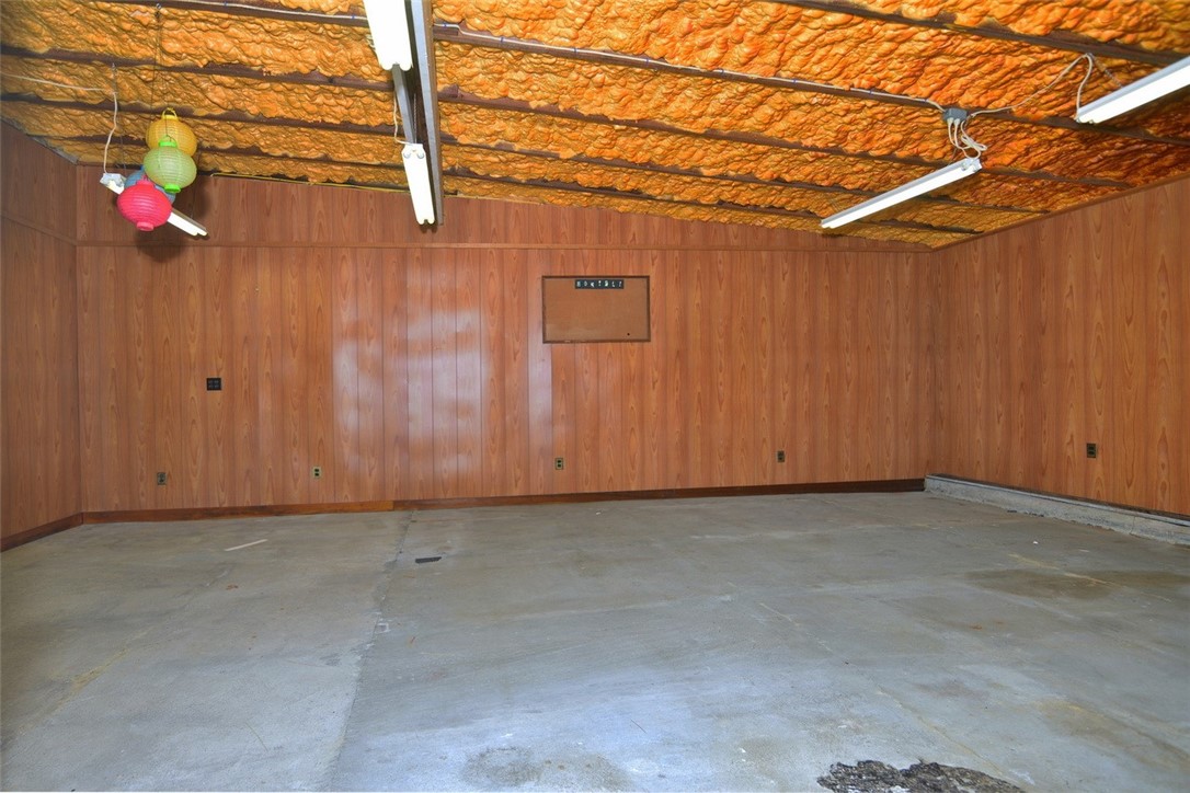 1023 Old Stafford Road Tiverton, RI 02878 - Photo 9 of 23