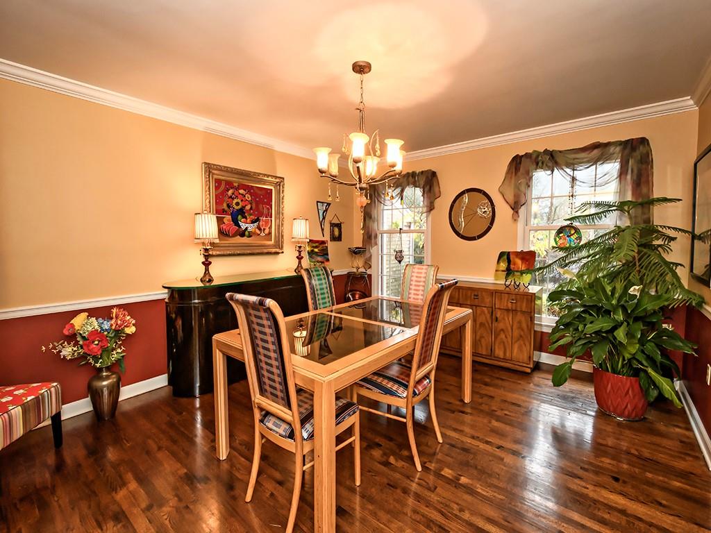 936 Field Club Road Pittsburgh, PA 15238 - Photo 6 of 25 Gallery Image 6
