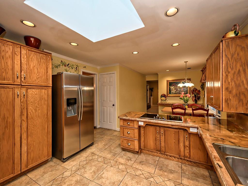 936 Field Club Road Pittsburgh, PA 15238 - Photo 10 of 25 Gallery Image 10