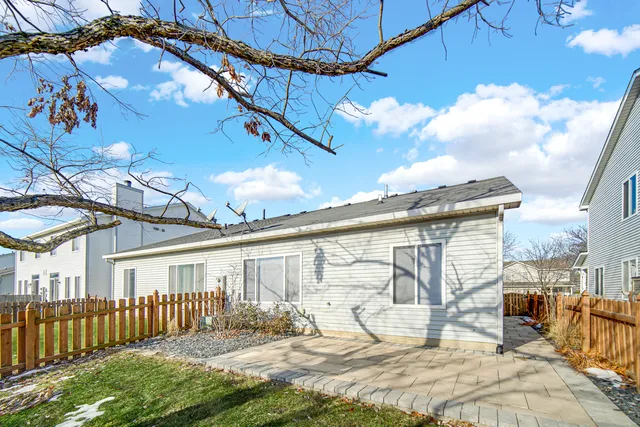 $2,400 | 16623 Natoma Drive, Unit 16623, Lockport, IL 60441