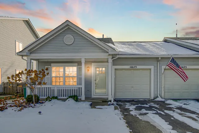$2,400 | 16623 Natoma Drive, Unit 16623, Lockport, IL 60441