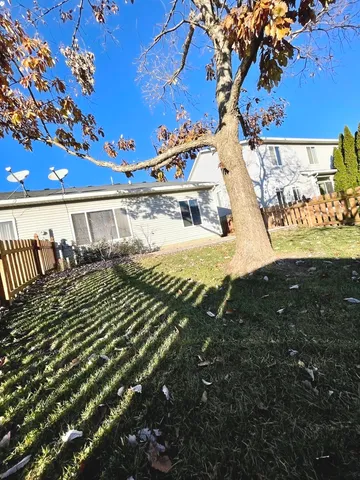 a view of an outdoor space