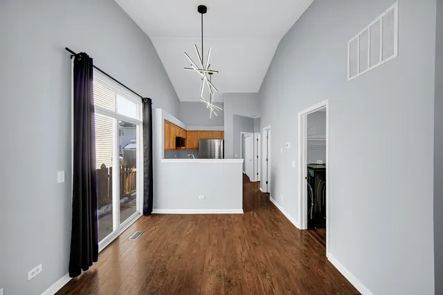 $2,400 | 16623 Natoma Drive, Unit 16623, Lockport, IL 60441