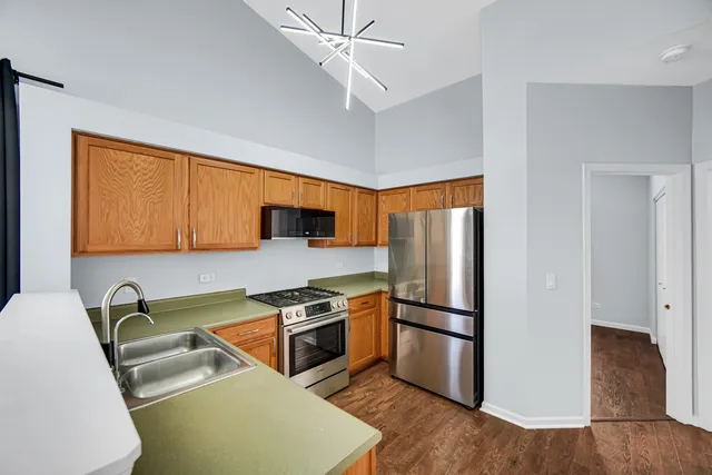 $2,400 | 16623 Natoma Drive, Unit 16623, Lockport, IL 60441