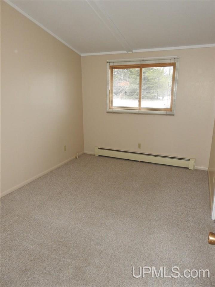 662 Division Street Quinnesec, MI 49876 - Photo 13 of 33