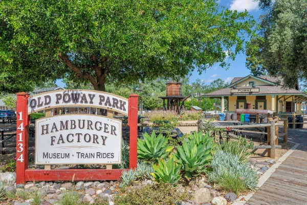 $1,049,900 | 13447 Orange Blossom Lane, Poway, CA 92064