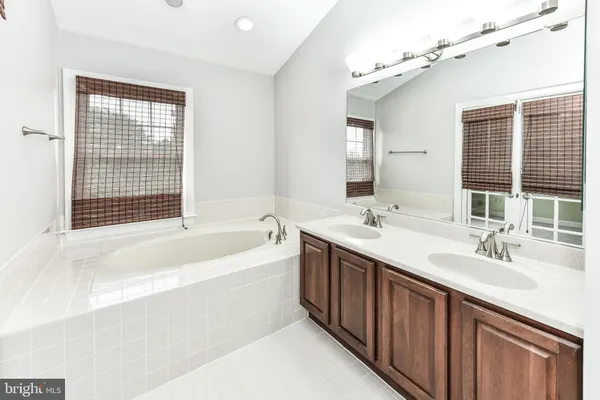 $3,800 | 6006 Kelsey Court, Falls Church, VA 22044