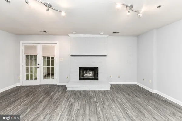 $3,800 | 6006 Kelsey Court, Falls Church, VA 22044