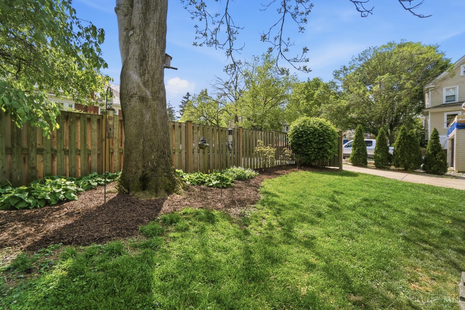 1325 Edwards Road Cincinnati, OH 45208 - Photo 38 of 43