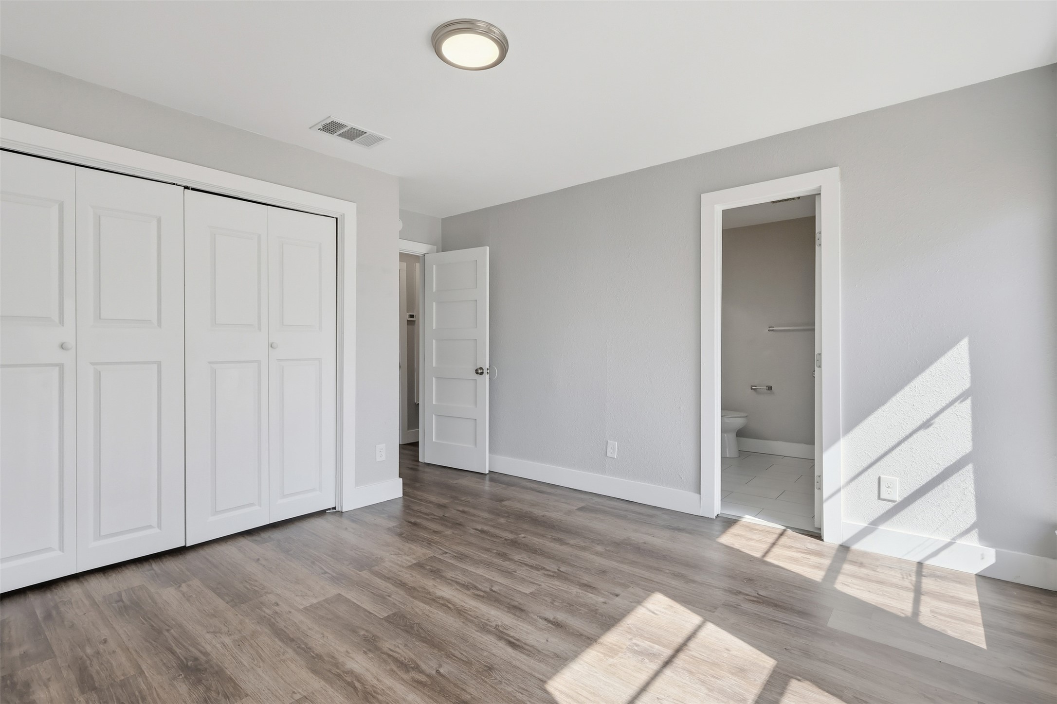 5202 Nuckols Crossing Road, Unit A Austin, TX 78744 - Photo 4 of 8