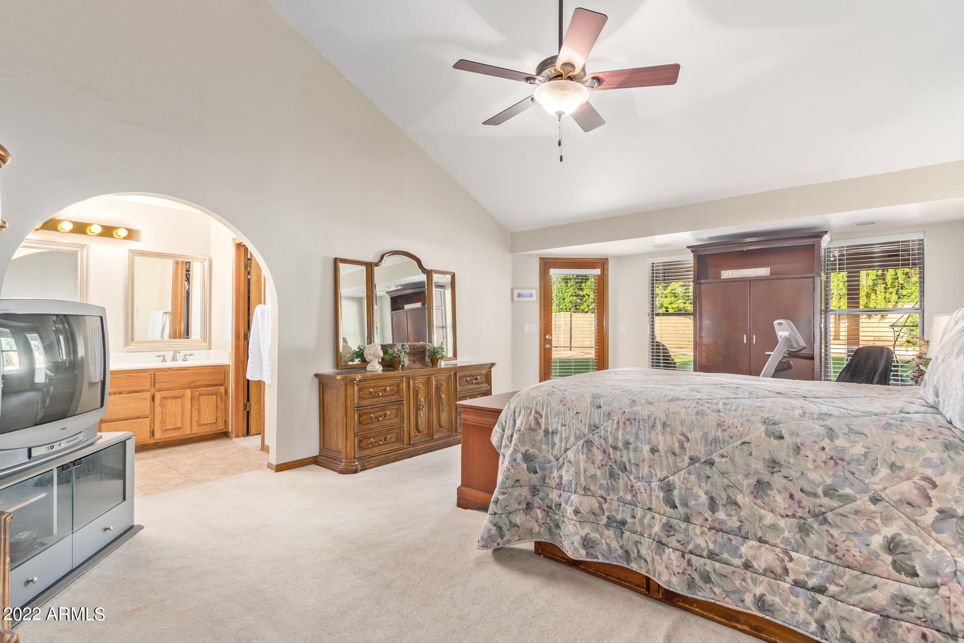 526 East Harwell Road Gilbert, AZ 85234 - Photo 17 of 66 0019-19 Harwell 526