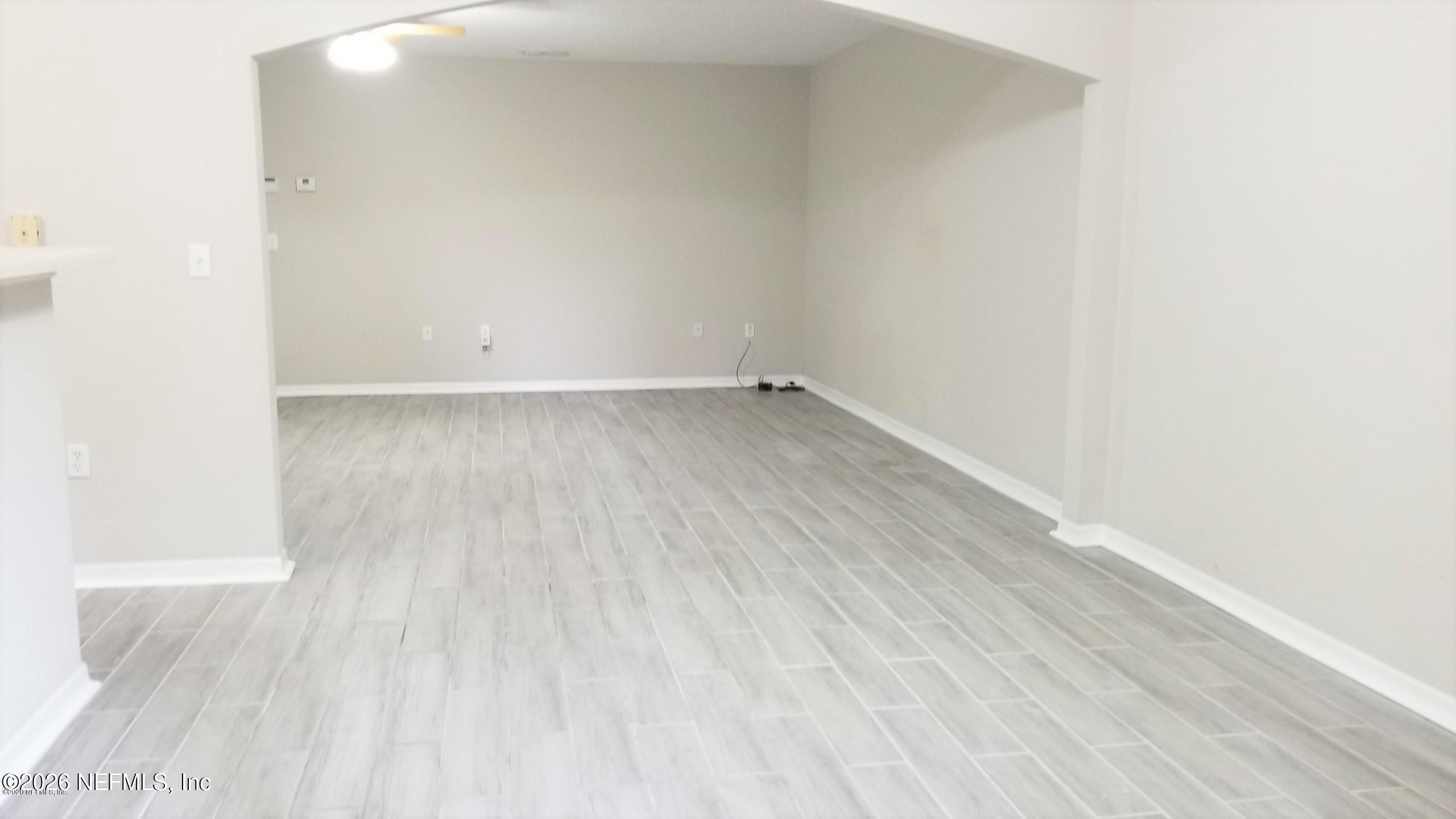 10462 Autumn Trace Road Jacksonville, FL 32257 - Photo 3 of 7 a view of a room