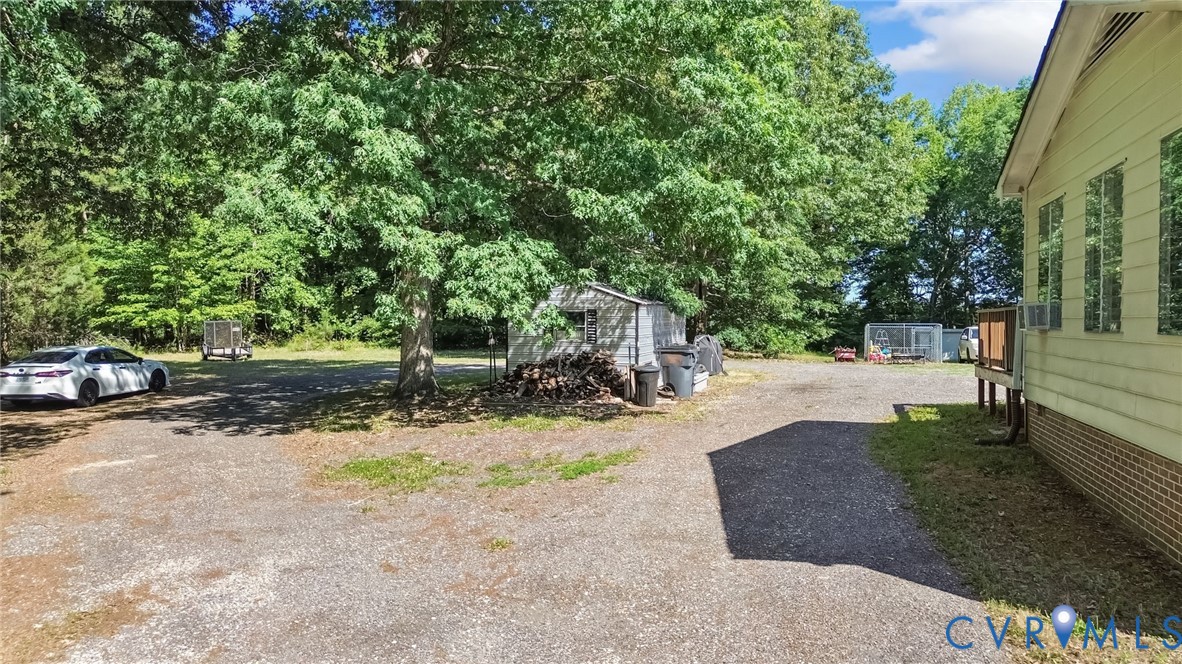 18622 Hawkins Church Road Dinwiddie, VA 23841 - Photo 37 of 39
