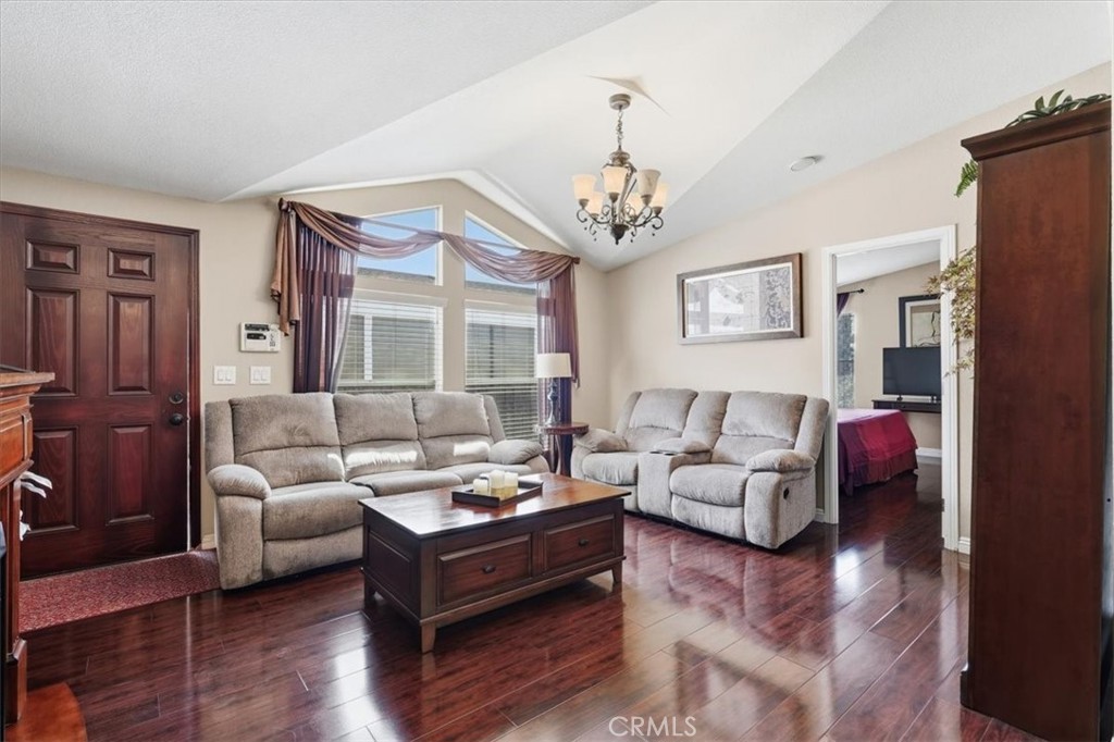 16600 Downey Avenue, Unit 104 Paramount, CA 90723 - Photo 6 of 24