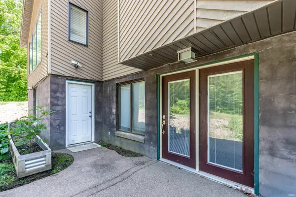 $349,900 | 6001 Felstead Road, Evansville, IN 47712