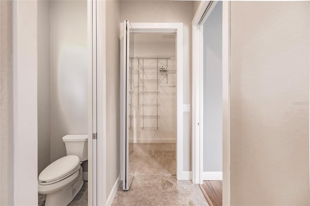 9691 Southwest Anchor Arcadia, FL 34269 - Photo 39 of 74 a bathroom with a toilet