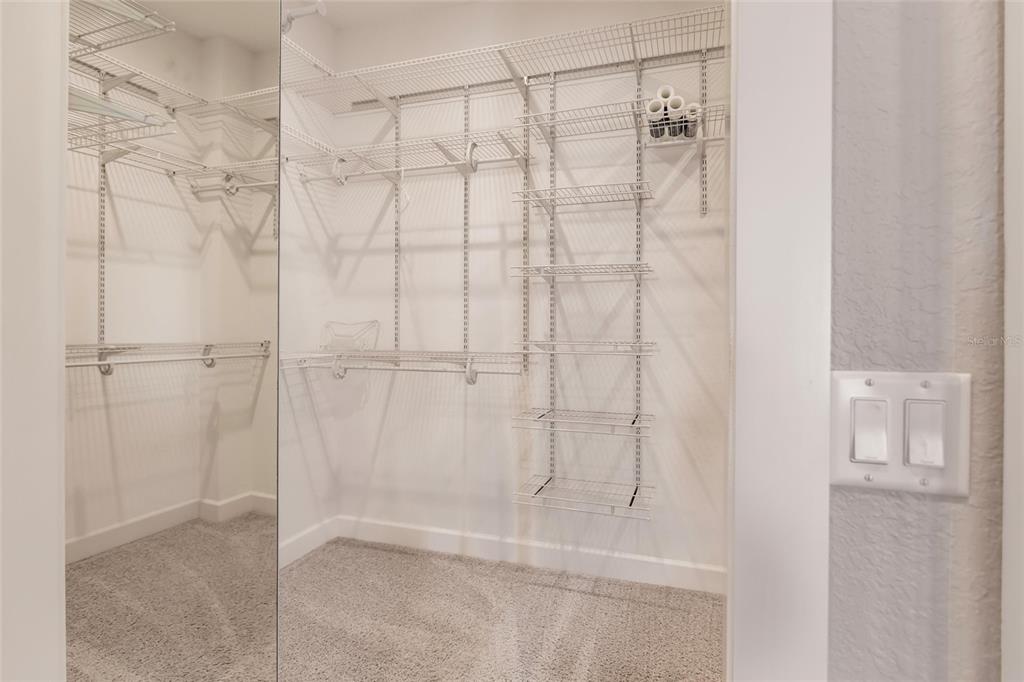 9691 Southwest Anchor Arcadia, FL 34269 - Photo 40 of 74 a bathroom with a glass shower door