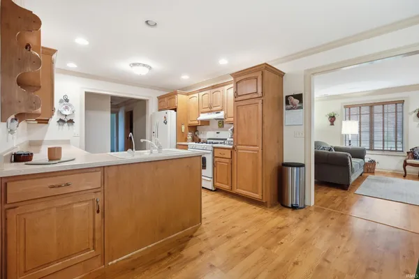 $272,900 | 11817 Butternut Cove, Leo, IN 46765