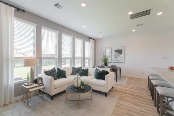 $2,800 | 438 Lake Day Drive, Conroe, TX 77304