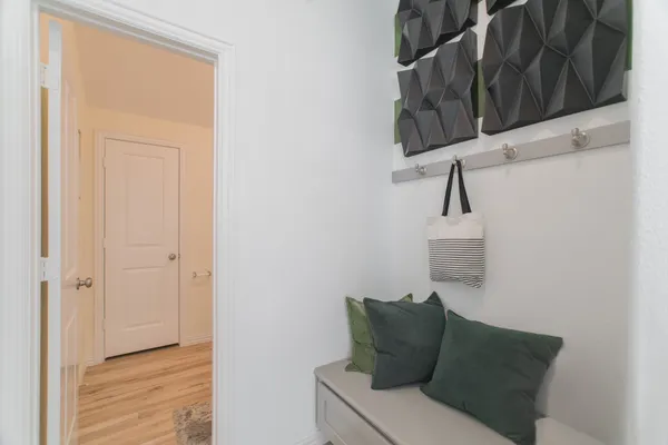 $2,800 | 438 Lake Day Drive, Conroe, TX 77304