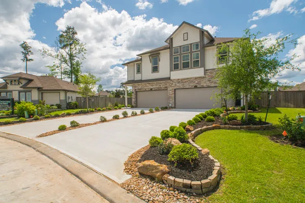 $2,800 | 438 Lake Day Drive, Conroe, TX 77304