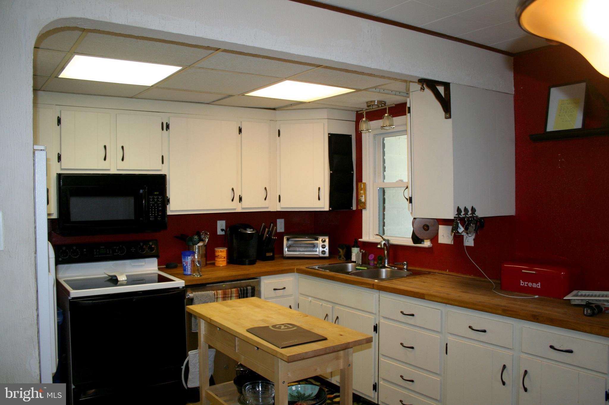 234 East County Line Road Hatboro, PA 19040 - Photo 10 of 29 Gallery Image 10