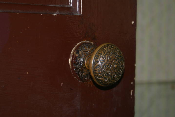 107 Garland Road Low Moor, VA 24457 - Photo 7 of 7 Door knob