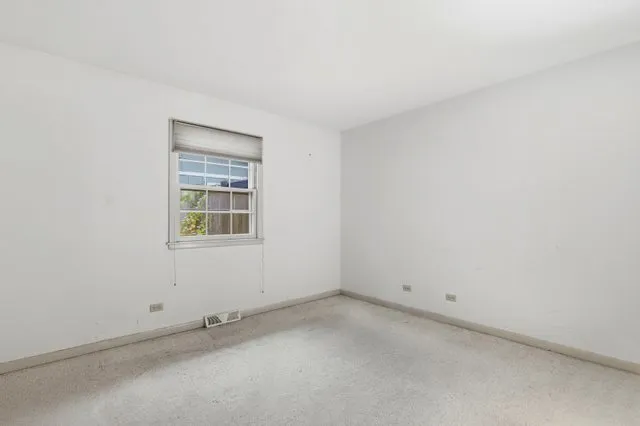 $349,900 | 1409 Sequoia Lane, Darien, IL 60561