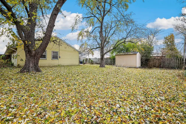 $349,900 | 1409 Sequoia Lane, Darien, IL 60561