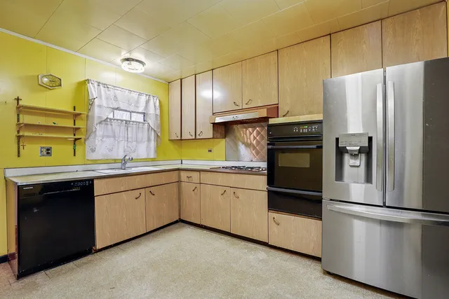 $349,900 | 1409 Sequoia Lane, Darien, IL 60561