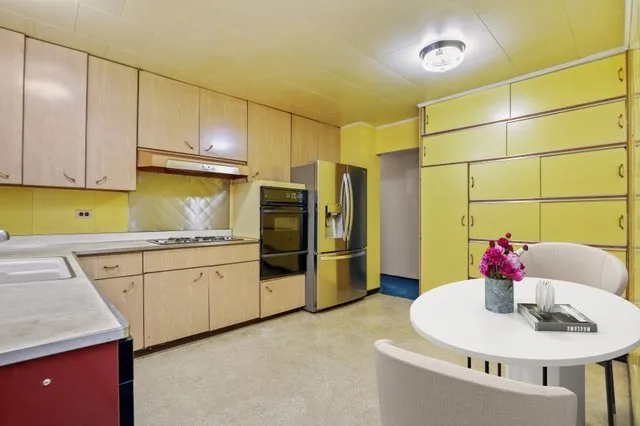 $349,900 | 1409 Sequoia Lane, Darien, IL 60561