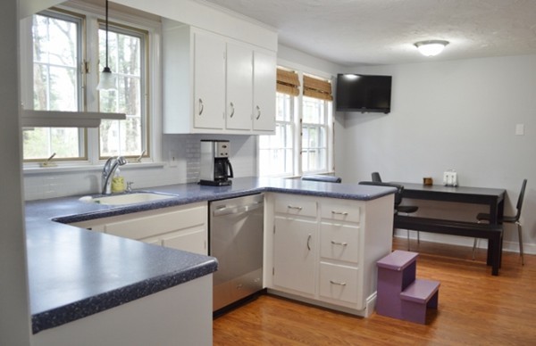 17 Emily Road Framingham, MA 01701 - Photo 5 of 23