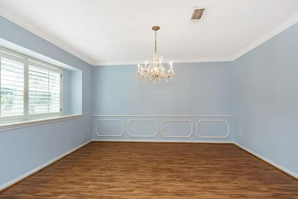 $3,550 | 5511 Greentree Drive, Sugar Land, TX 77479