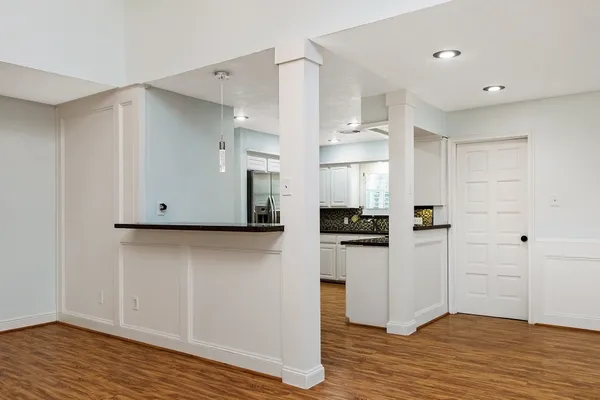 $3,550 | 5511 Greentree Drive, Sugar Land, TX 77479