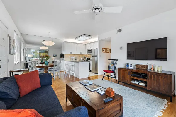 $4,000 | 353 Highway 1, Unit C7, Jupiter, FL 33477