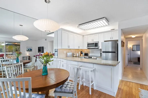 $4,000 | 353 Highway 1, Unit C7, Jupiter, FL 33477