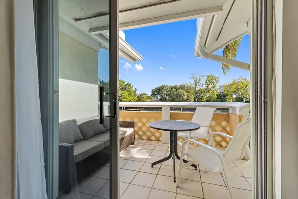 $4,000 | 353 Highway 1, Unit C7, Jupiter, FL 33477