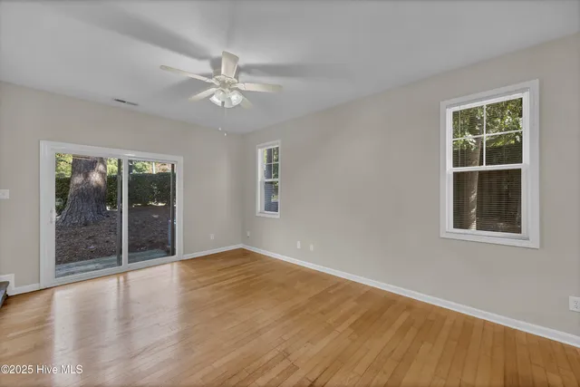 $1,500 | 915 Downey Branch Lane, Wilmington, NC 28403