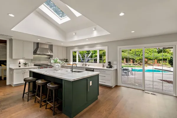 $6,350,000 | 14296 Taos Drive, Saratoga, CA 95070