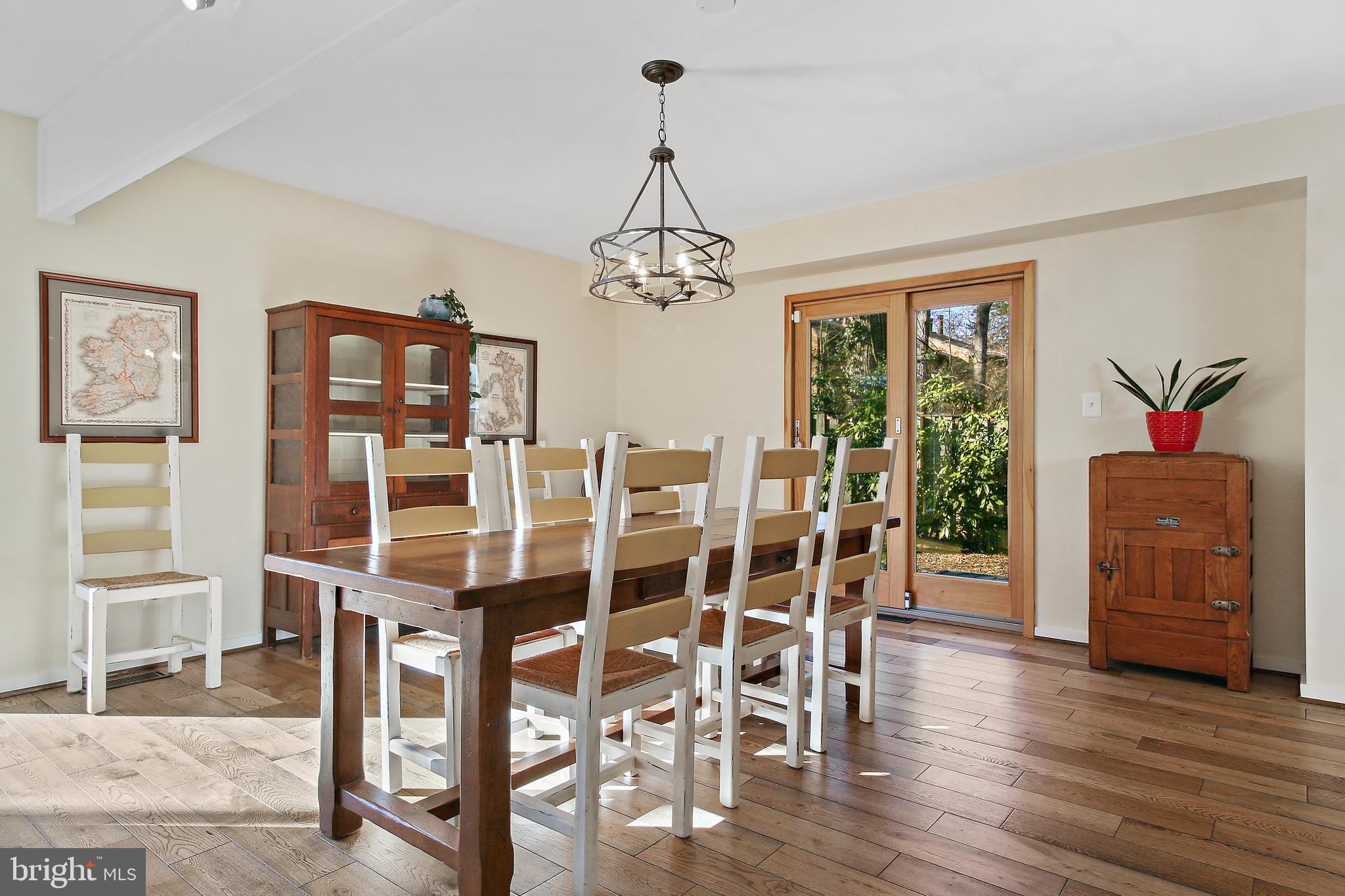 2003 Upper Lake Drive Reston, VA 20191 - Photo 19 of 89 Dining room with sliding door to deck.