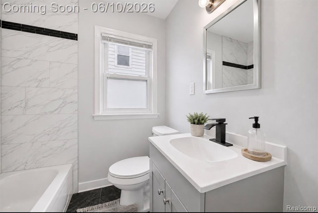 23809 Normandy Avenue Eastpointe, MI 48021 - Photo 9 of 29