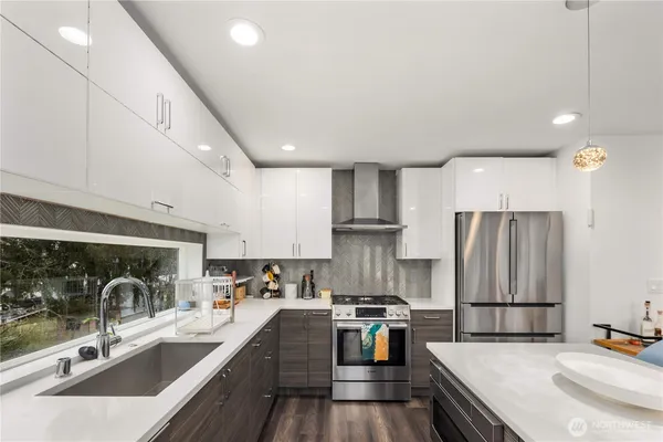 $4,700 | 4726 South Juneau Street, Seattle, WA 98118