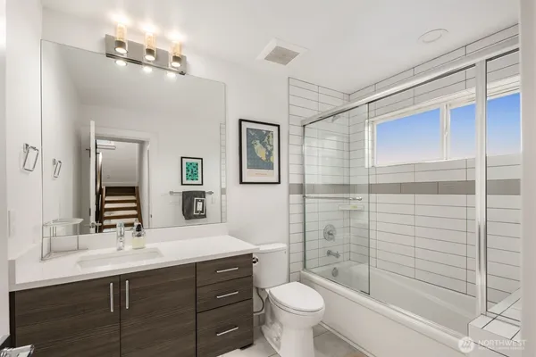 $4,700 | 4726 South Juneau Street, Seattle, WA 98118