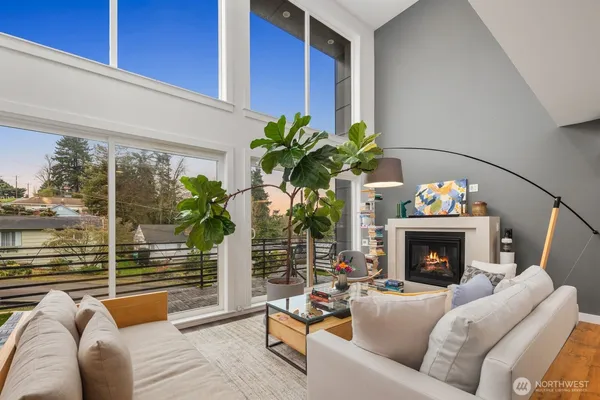 $4,700 | 4726 South Juneau Street, Seattle, WA 98118