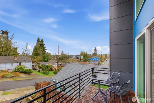 $4,700 | 4726 South Juneau Street, Seattle, WA 98118