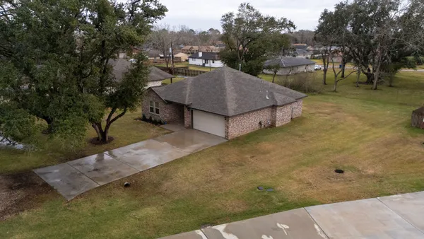 $289,900 | 62 Nelson Court, Jones Creek, TX 77541