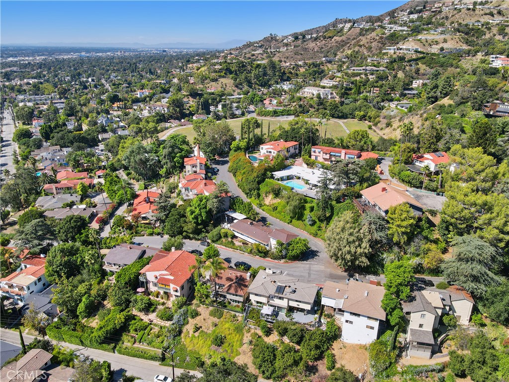 536 Cavanagh Road Glendale, CA 91207 - Photo 38 of 39 an aerial view of house with yard and mountain view in back