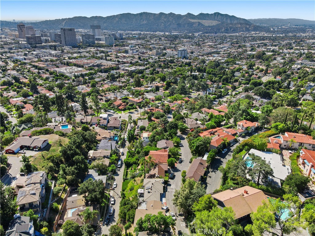 536 Cavanagh Road Glendale, CA 91207 - Photo 39 of 39 an aerial view of multiple house