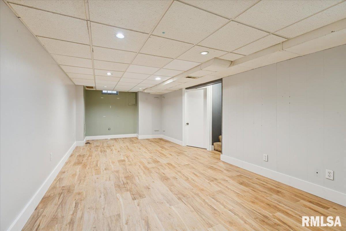1820 33rd Street Moline, IL 61265 - Photo 20 of 25 a view of empty room with wooden floor